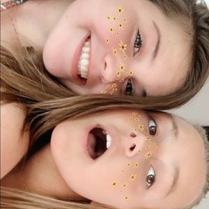 Meet your Posher, Ava